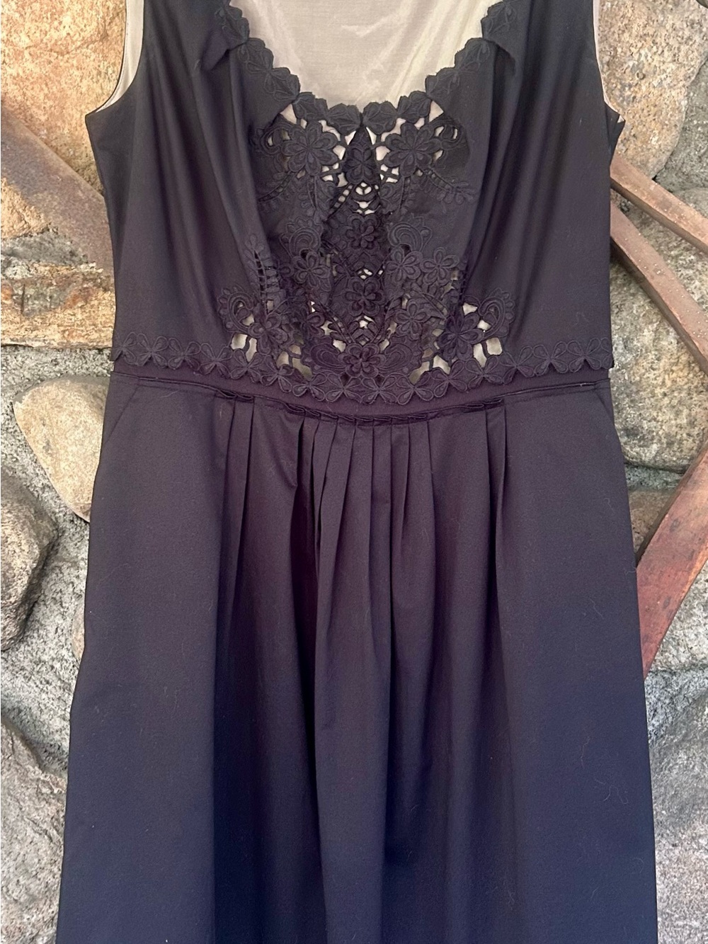 Elie Tahari Black Lace Bodice Pleated A Line Cocktail Dress IT 42 Fits US 6